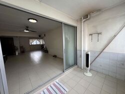Blk 221 Yishun Gardens (Yishun), HDB 5 Rooms #580738051